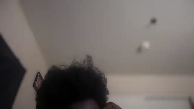 Snapshot of Yagurl__west chatting on 02/25/25, 04:31 Yagurl west online show from 02/25/25, 04:31