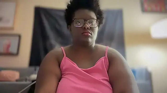 Snapshot of Yagurl__west chatting on 03/13/25, 05:00 Yagurl west online show from 03/13/25, 05:00