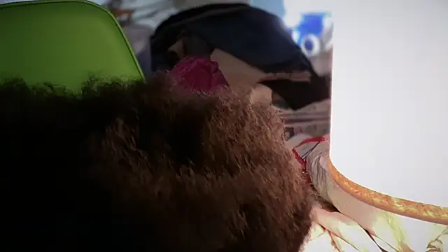 Yagurl  west online show from 12/21/25, 12:18