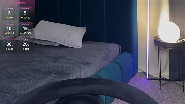 Snapshot of viviann_evans chatting on 02/05/25, 04:06 viviann evans online show from 02/05/25, 04:06