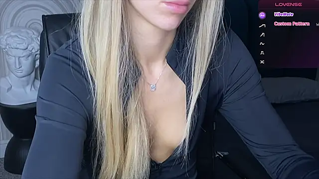 Snapshot of viviann_evans chatting on 09/11/25, 01:06 viviann evans online show from 09/11/25, 01:06