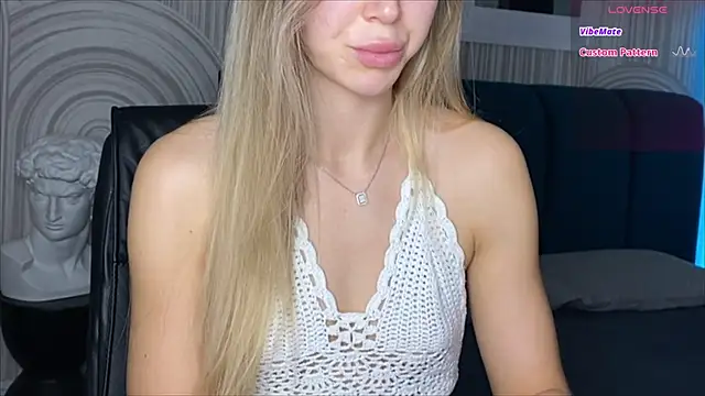 Snapshot of viviann_evans chatting on 09/22/25, 01:07 viviann evans online show from 09/22/25, 01:07