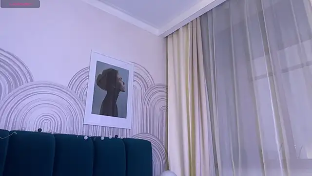 Snapshot of viviann_evans chatting on 12/01/25, 01:43 viviann evans online show from 12/01/25, 01:43