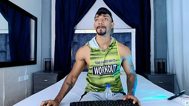 Manolo Hot1 online show from 01/14/25, 02:00