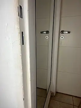 Snapshot of fitcouple1889 chatting on 02/09/25, 12:06 fitcouple1889 online show from 02/09/25, 12:06