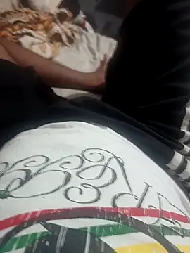 Snapshot of Mailsonp chatting on 04/15/26, 12:06 Mailsonp online show from 04/15/26, 12:06