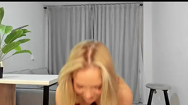 sarahphyllis online show from 10/03/25, 08:06