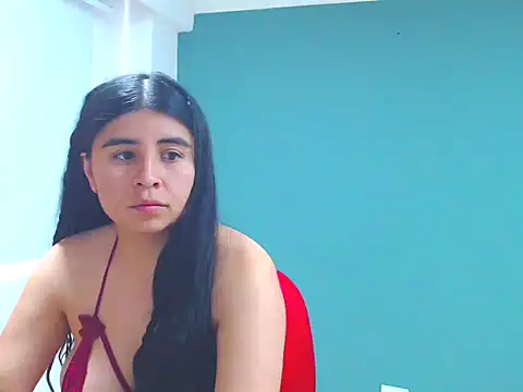 Snapshot of danna-_roouss chatting on 01/15/26, 08:56 danna- roouss online show from 01/15/26, 08:56