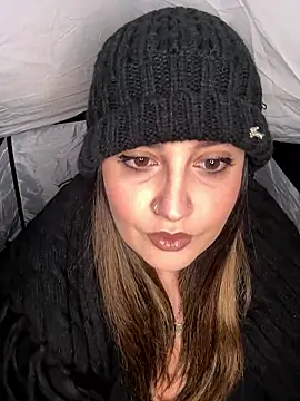 Snapshot of Novababy18 chatting on 01/18/26, 09:40 Novababy18 online show from 01/18/26, 09:40