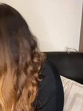 Snapshot of Novababy18 chatting on 03/12/26, 09:43 Novababy18 online show from 03/12/26, 09:43