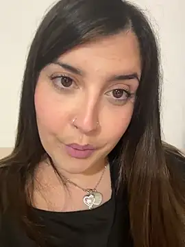 Snapshot of Novababy18 chatting on 03/31/26, 09:15 Novababy18 online show from 03/31/26, 09:15