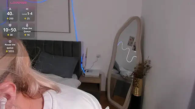 SimonaGerry online show from 11/16/25, 04:40