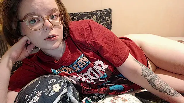 Snapshot of Chmiri_cb chatting on 12/07/24, 01:18 Chmiri cb online show from 12/07/24, 01:18