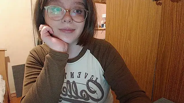 Snapshot of Chmiri_cb chatting on 12/28/24, 09:30 Chmiri cb online show from 12/28/24, 09:30