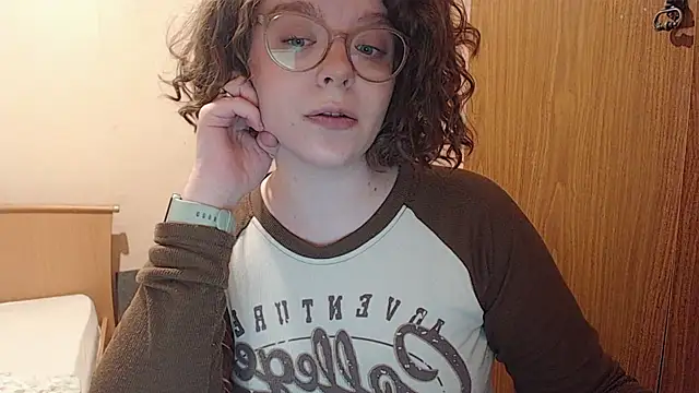 Snapshot of Chmiri_cb chatting on 02/07/25, 12:28 Chmiri cb online show from 02/07/25, 12:28