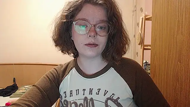 Snapshot of Chmiri_cb chatting on 03/03/25, 01:09 Chmiri cb online show from 03/03/25, 01:09