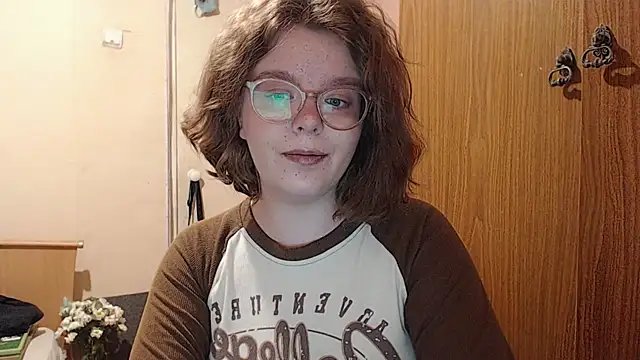 Snapshot of Chmiri_cb chatting on 03/07/25, 12:12 Chmiri cb online show from 03/07/25, 12:12