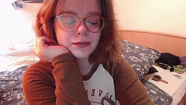 Snapshot of Chmiri_cb chatting on 09/20/25, 08:37 Chmiri cb online show from 09/20/25, 08:37