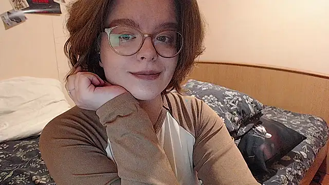 Snapshot of Chmiri_cb chatting on 11/11/25, 12:49 Chmiri cb online show from 11/11/25, 12:49