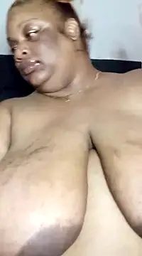 Snapshot of NaughtyHottieBBW chatting on 03/23/25, 02:15 NaughtyHottieBBW online show from 03/23/25, 02:15