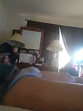 Snapshot of pajarol5co chatting on 12/27/24, 11:31 pajarol5co online show from 12/27/24, 11:31