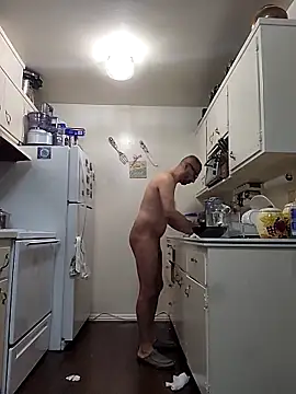 Snapshot of pajarol5co chatting on 10/13/25, 02:11 pajarol5co online show from 10/13/25, 02:11