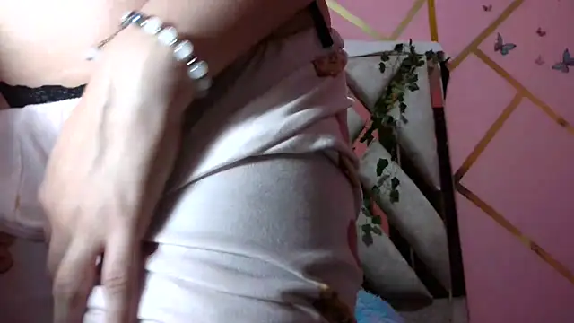 nadescomthxx online show from 02/25/25, 02:58