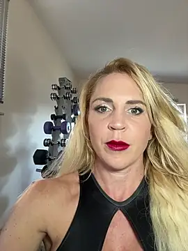 Snapshot of Kate-monroe chatting on 03/03/26, 01:28 Kate-monroe online show from 03/03/26, 01:28