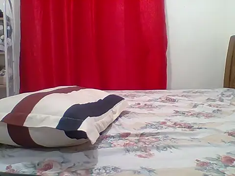 Snapshot of sexy__candyy chatting on 03/19/26, 04:33 sexy candyy online show from 03/19/26, 04:33