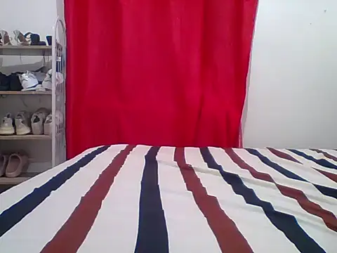 Snapshot of sexy__candyy chatting on 04/09/26, 06:46 sexy candyy online show from 04/09/26, 06:46