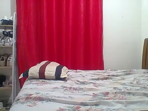 Snapshot of sexy__candyy chatting on 04/23/26, 08:22 sexy candyy online show from 04/23/26, 08:22