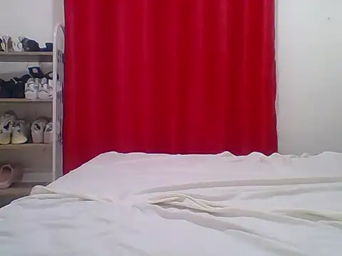 Snapshot of sexy__candyy chatting on 05/05/26, 07:00 sexy candyy online show from 05/05/26, 07:00