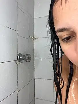 pamela anderson  online show from 12/12/24, 05:37