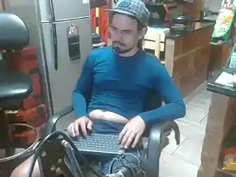 Dr Pocholate84 online show from 01/12/25, 04:50