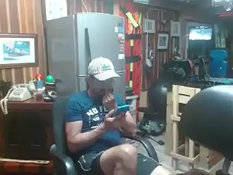 Dr Pocholate84 online show from 01/17/25, 01:15