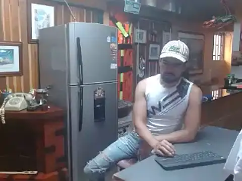 Dr Pocholate84 online show from 02/01/25, 08:37