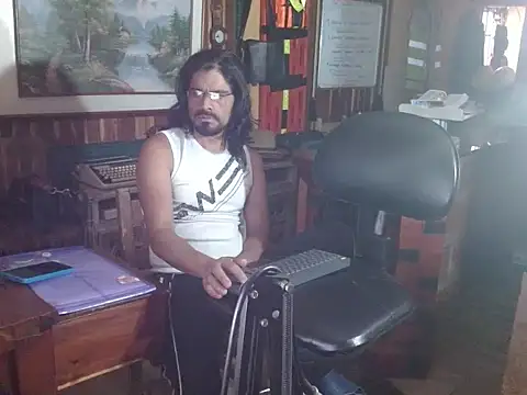 Dr Pocholate84 online show from 03/18/26, 08:45