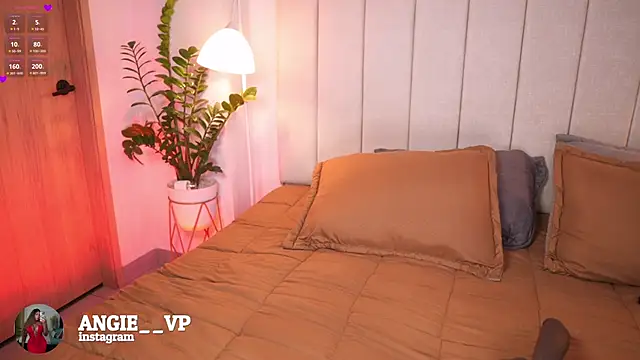 nicoletth18 online show from 11/20/25, 10:37