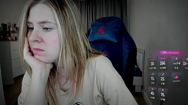 Olivia Munk online show from 09/25/25, 07:34