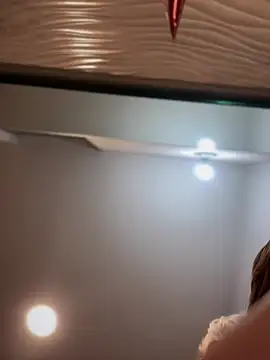 Snapshot of MichelleFerry_ chatting on 02/05/25, 05:09 MichelleFerry online show from 02/05/25, 05:09