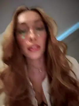 Snapshot of MichelleFerry_ chatting on 09/13/25, 12:21 MichelleFerry online show from 09/13/25, 12:21