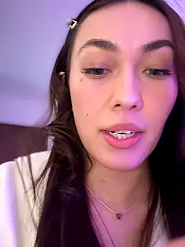 Snapshot of MichelleFerry_ chatting on 02/07/26, 04:05 MichelleFerry online show from 02/07/26, 04:05