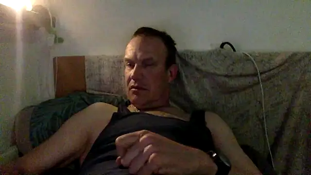 Snapshot of dlvis12 chatting on 04/16/26, 06:52 dlvis12 online show from 04/16/26, 06:52