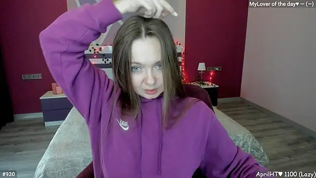 Snapshot of LizaGost chatting on 04/18/26, 11:47 LizaGost online show from 04/18/26, 11:47