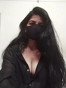 Shuttii 25 online show from 03/06/25, 05:43