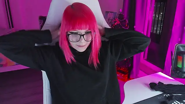 Snapshot of Yumi_Youkai chatting on 01/13/25, 05:33 Yumi Youkai online show from 01/13/25, 05:33