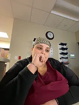 Snapshot of bbwredhead chatting on 12/03/24, 05:53 bbwredhead online show from 12/03/24, 05:53