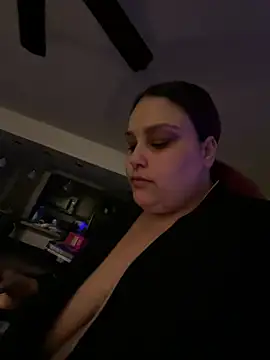 Snapshot of bbwredhead chatting on 12/08/24, 04:25 bbwredhead online show from 12/08/24, 04:25