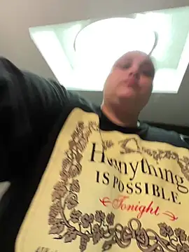 Snapshot of bbwredhead chatting on 12/09/24, 05:40 bbwredhead online show from 12/09/24, 05:40