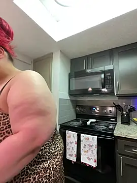 Snapshot of bbwredhead chatting on 02/26/25, 01:21 bbwredhead online show from 02/26/25, 01:21